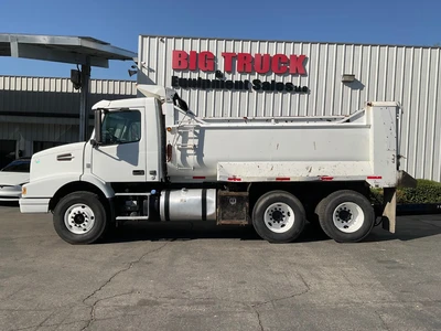 Used 2011 VOLVO VHD Dump trucks California US | Big Truck & Equipment #1412183