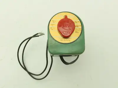 Plast-o-matic EUC2B4G20 Solenoid Valve PVC 1/4" NPT 120 PSI 120V Coil