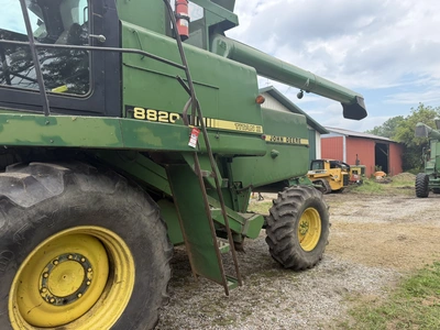 Used JOHN DEERE 8820 TITAN II COMBINE Combines Michigan US | Miedema Asset Management Group #1443282