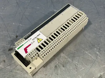 Used SCHNEIDER ELECTRIC ABE7 S16S2B0 PLC Input & Output Ohio US | HGR 24 #1406204