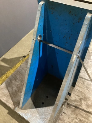 Used -- UNSPECIFIED -- ANGLE PLATES Angle Plates Michigan US | iGAM Industrial Marketplace #1490108