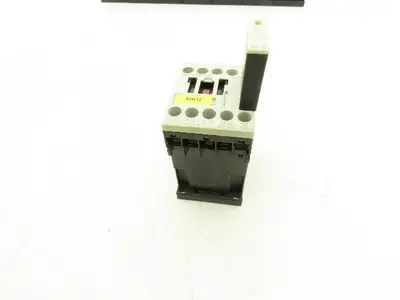 Siemens 3RT1017-1BB42 Motor Starter Contactor 10Hp 20A 600V w/Varistor Lot of 8