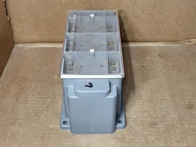 USED INSTRUMENT TRANSFORMERS 3VTN460-346-69.3CC
