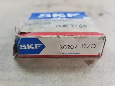 NEW SKF 30207 J2/Q