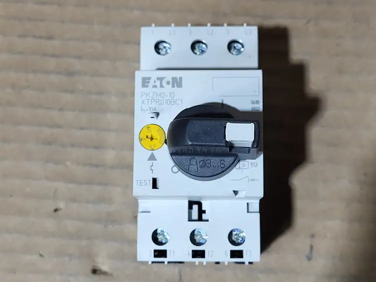 New | in-Stock EATON XTPR010BC1 Switchgears British Columbia CA | Lenmark #1438403
