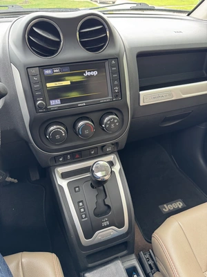USED 2014 JEEP COMPASS