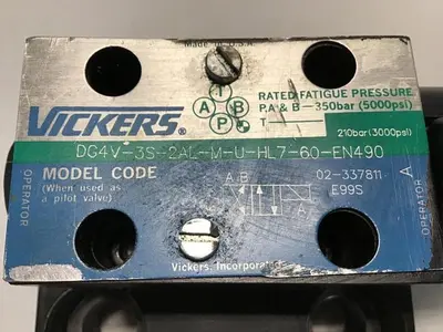 USED VICKERS DG4V-3S-2AL-M-U-HL7-60-EN490