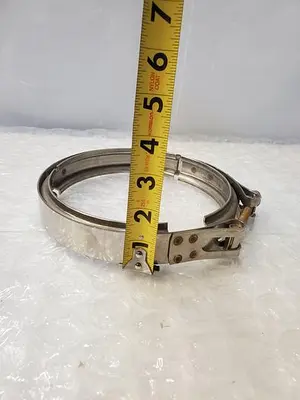 EXHAUST PIPE CLAMP