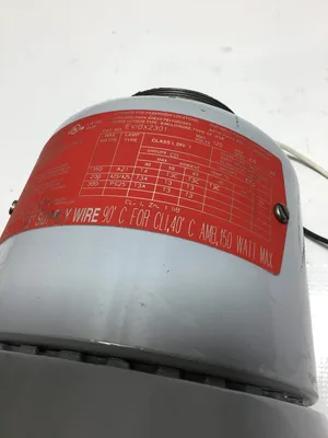Cooper Crouse-Hinds EVIBX2301 Explosionproof Beacon Light