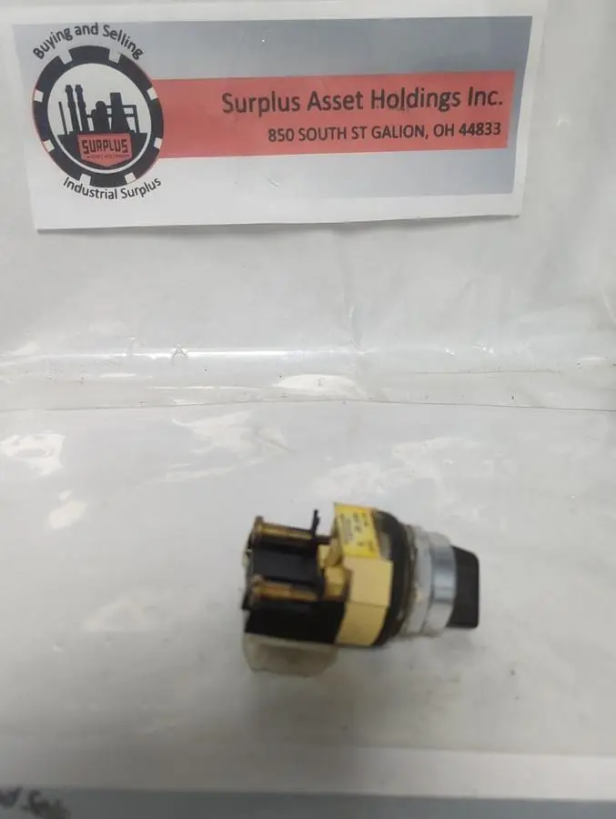 Used ALLEN-BRADLEY 800T-H2 Relays & Switches Ohio US | Surplus Asset Holdings #1578816