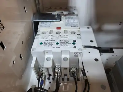 Used EATON SVX002A1-5A4N1 Switchgears British Columbia CA | Lenmark #240178