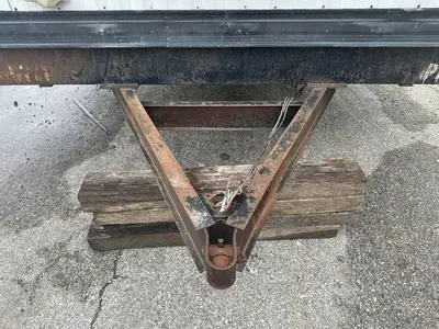 2008 MICHIANA MEN'S & WOMEN'S PORTABLE BATHROOM TRAILER: STOCK #23097