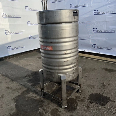 195 L S/S Vertical Pressure Vessel 7 Bar