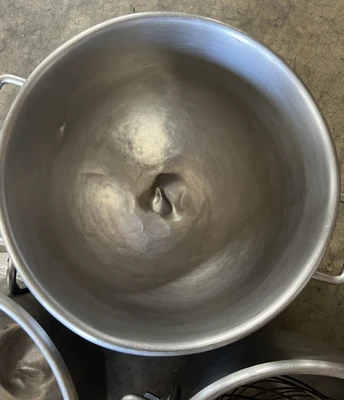 HOBART M-802 Dough Mixers | Envoy Equipment LLC (4)