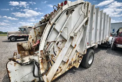 Used 2001 INTERNATIONAL 4900 Dump trucks Ohio US | Proxy Equipment #1383031