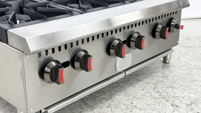 171-0447 36" 6-Burner Gas Hot Plate