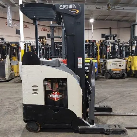 USED 2016 CROWN RR5725-45