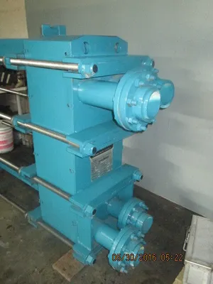 212 sq.ft., Tranter, UFX-26-5-HP-75, Superchanger heat exchanger, Stainless Steel, 100 psi @ 150°, 1242 lbs, 1995
