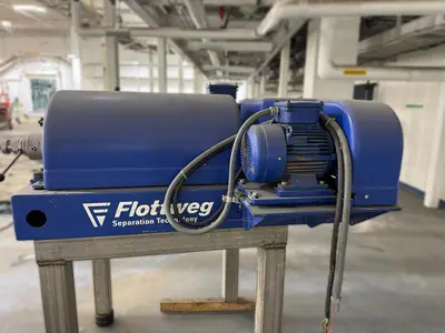 USED 2004 FLOTTWEG Z23-3/441