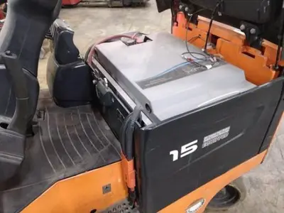 USED 2019 DOOSAN BC15S-5