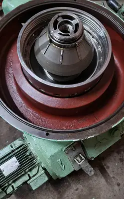 Mitsubishi SJ-10G self-cleaning oil purifier, SS bowl.