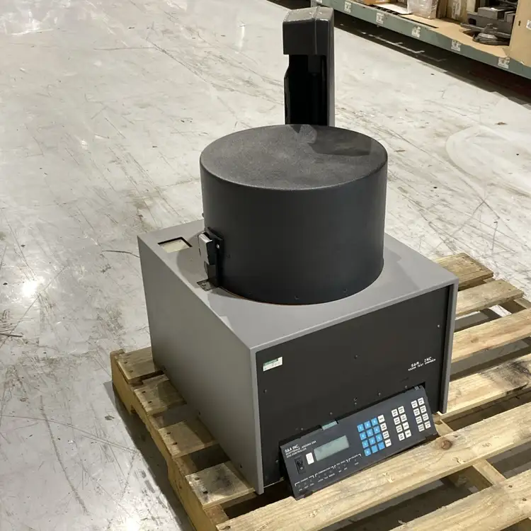 Used SAUNDERS & ASSOCIATES TEST CHAMBER MODEL 4220 FOR PARAMETRIC TESTING Test Equipment - Other | Maverick Industrial Sales #1111580