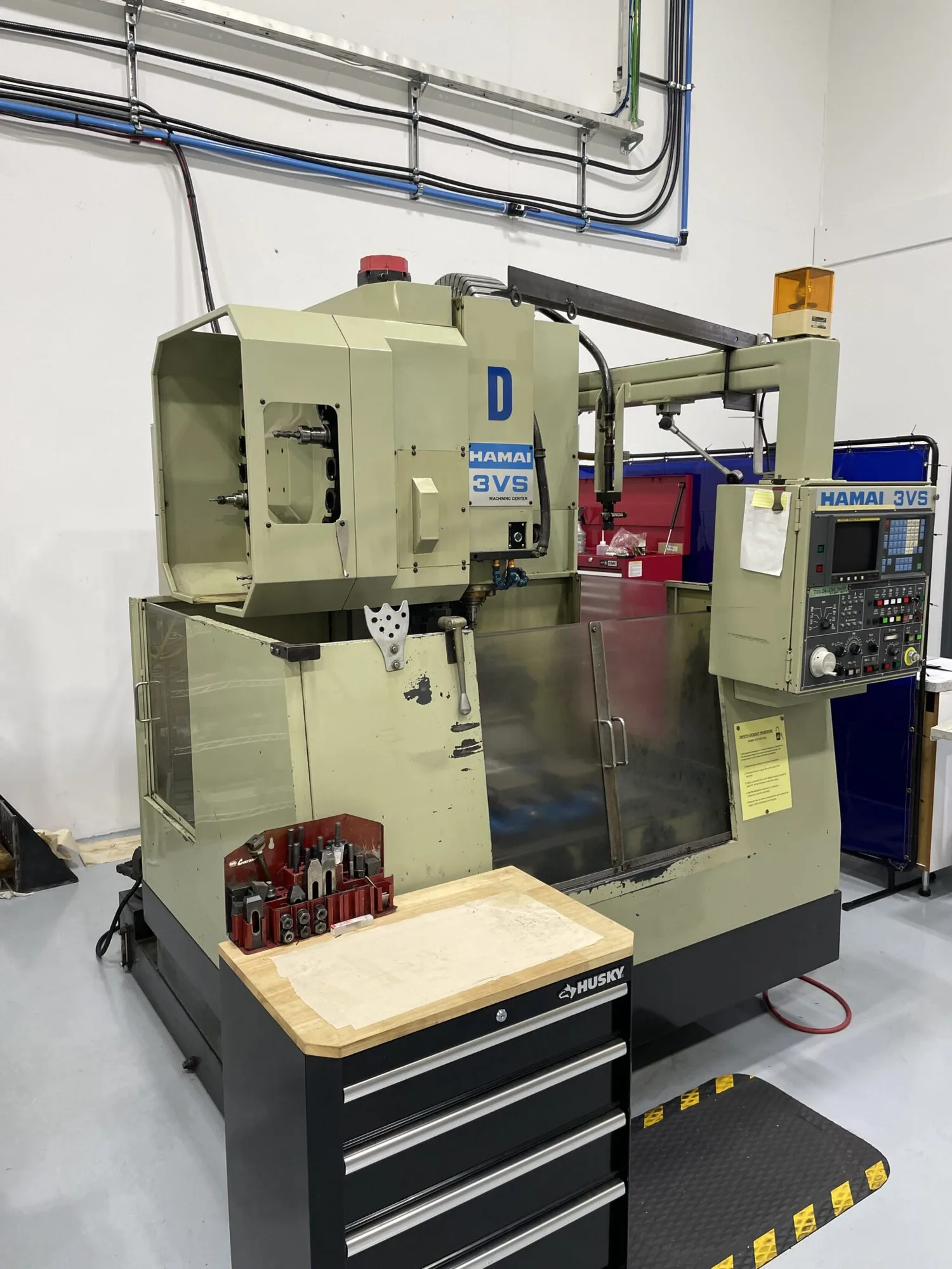 HAMAI MC-3VS Vertical Machine Center