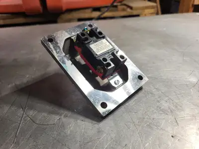 NEW CROUSE-HINDS DSD937 SA