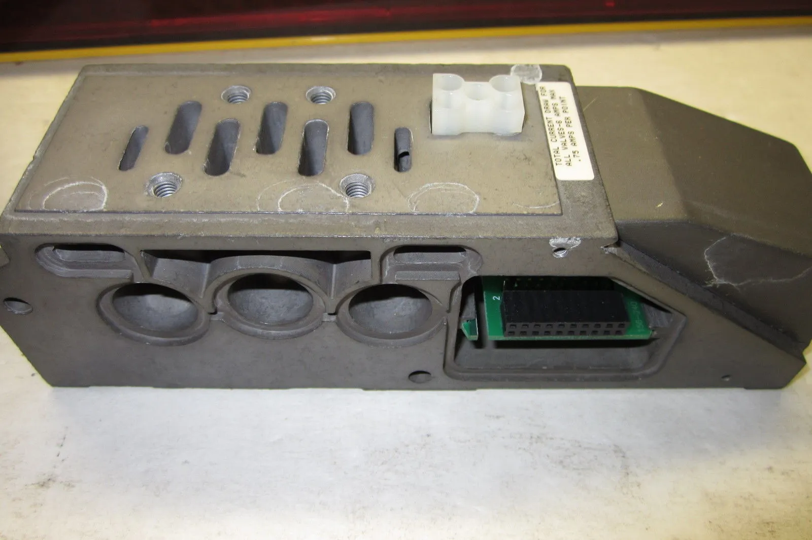 NEW NUMATICS 239-1933 MANIFOLD VALVE
