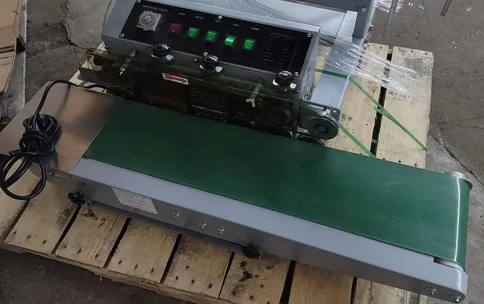 Used HORIZONTAL TABLE TOP BAND SEALER _UNKNOWN_ Bag Sealers | Save on Equipment #420489