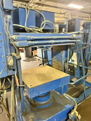 USED PHI PHI COMPRESSION MOLDING PRESS