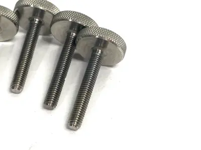 91746A376 | Knurled-Head Thumb Screw, 10-32 Thread, 1-1/4" Long LOT OF 4 - New – Open box