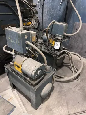 Used LANDIS CHW Universal Cylindrical Grinders Ohio US | G-2000, Inc. #1283649