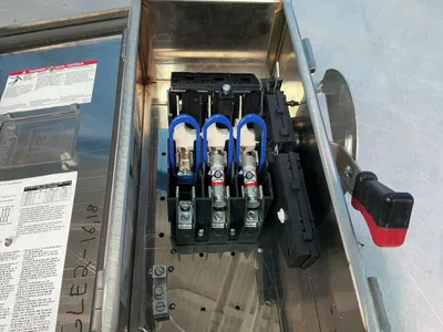 Used SCHNEIDER ELECTRIC VH321DSGL Switchgears Ohio US | HGR 24 #1272652