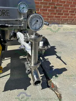 USED MILLIPORE MPOD SYS1B CP8PA5001A FILTER PRESS W/ ENERPAC P142 HYDRAULIC HAND PUMP