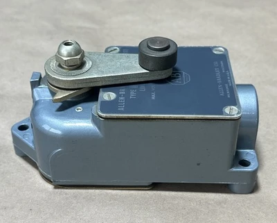 NEW Allen Bradley 801-ASG17