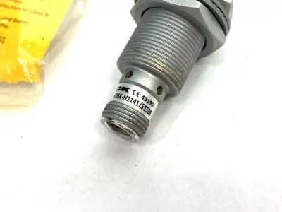Used Turck Weldguard Proximity Sensor, Metal Body 1644789 Proximity Sensors Michigan US | Maverick Industrial Sales #1407061