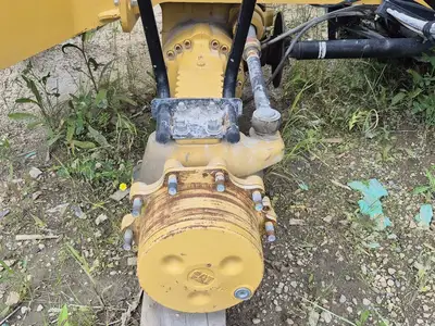 USED CATERPILLAR TH560B