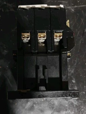 Allen-Bradley 100-A75N*3 Contactor Series C