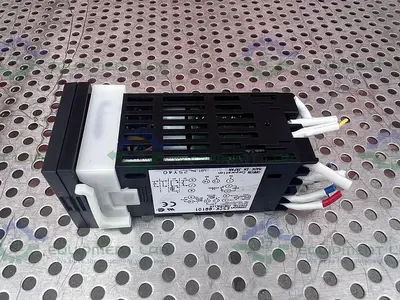 USED OMRON E5CK-QQ101 DIGITAL CONTROLLER 240V