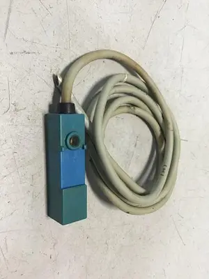 USED YAMATAKE FL2-4A6H