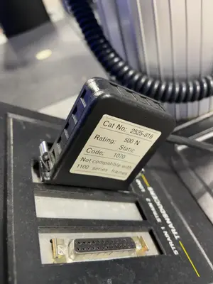 USED INSTRON 5564STANDARD