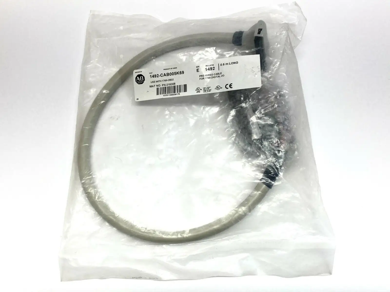 NEW ALLEN-BRADLEY DIGITAL I/O PRE-WIRED CABLE 0.5M