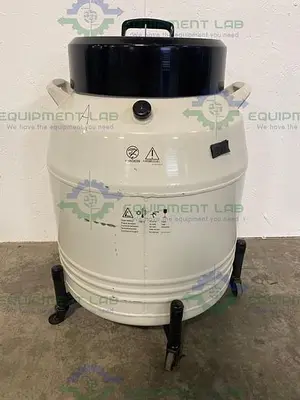 USED MVE CRYOSYSTEM SERIES 2000 CRYOGENIC SAMPLE STORAGE W/ ROLLER BASE 10650200