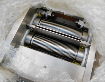 USED EPE ROLL SLITTER CUTTER ROLL SLITTER CUTTER