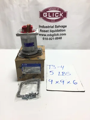 Eaton Crouse-Hinds AR1042 Heavy-Duty Industrial Receptacle 4Poles
