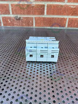 USED LOT OF 3 - BUSSMANN CH60J3 FUSE HOLDER 3 POLE 60 AMP 600 V