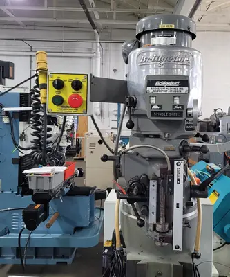 Used BRIDGEPORT EZ-TRAK-DX Vertical Mills Kentucky US | Aucto #1443922