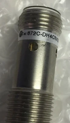 NEW Allen-Bradley 872C-DH4CN12-D4