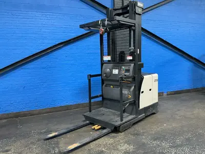 Used CROWN SP352030 Electric Lifters Ohio US | HGR 24 #1446255